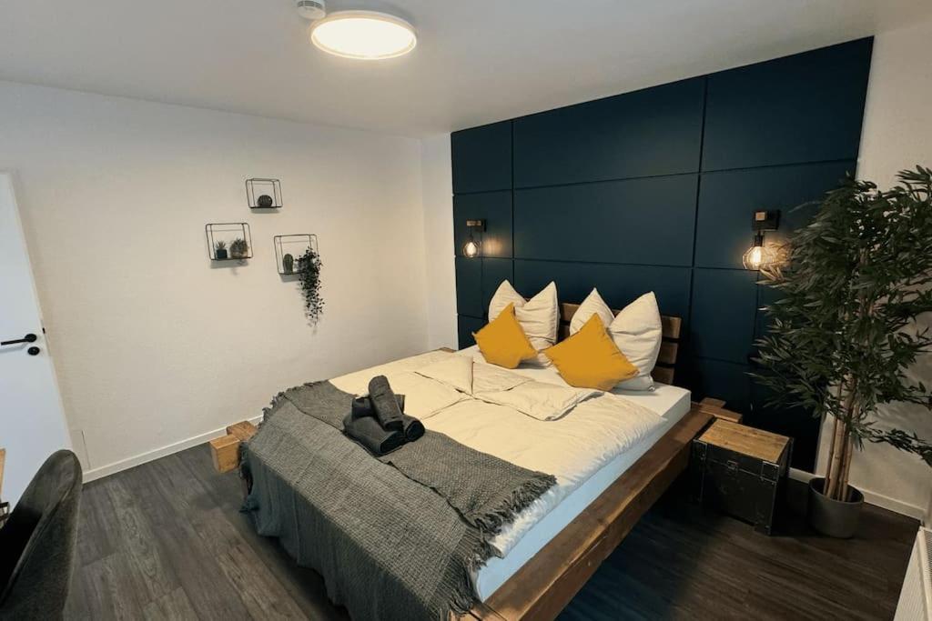 Apartment Geraeumiges Mit Xxl Leinwand I Parkplatz I Wifi *